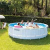 Piscina redonda con diseño de espiga de 4,88 x 1,22 m.