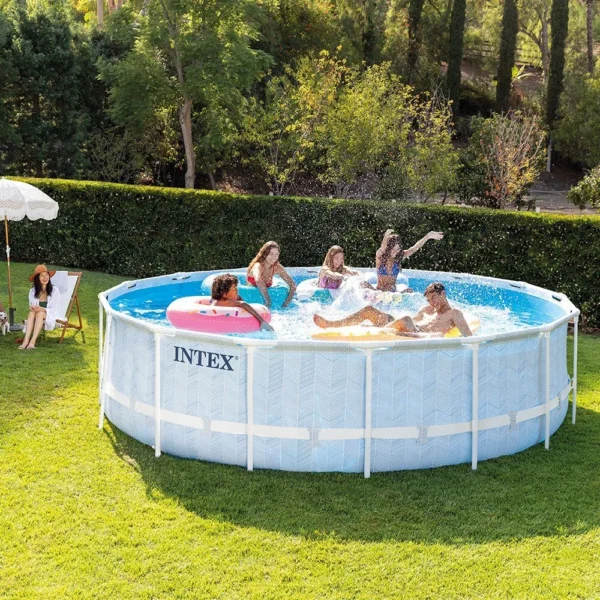 Piscina redonda con diseño de espiga de 4,88 x 1,22 m.