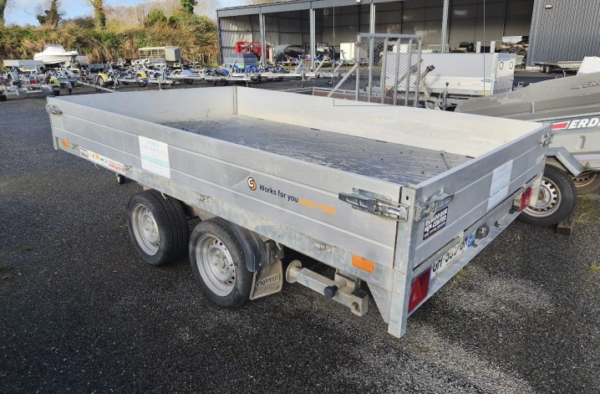 Remolque basculante SARIS K1 de 306 × 184 cm