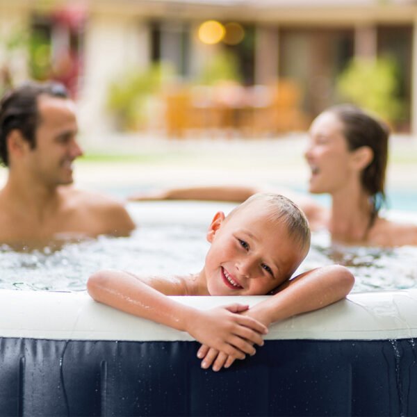 Spa inflable azul marino para 6 personas