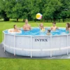 Piscina redonda con diseño de espiga de 4,88 x 1,22 m.