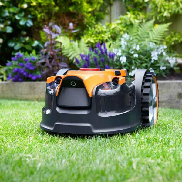 Robot cortacésped inalámbrico DM16-150 con cable perimetral